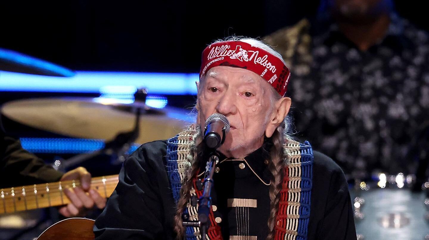 How Old Is Willie Nelson? The Age of This Iconic Music Star!