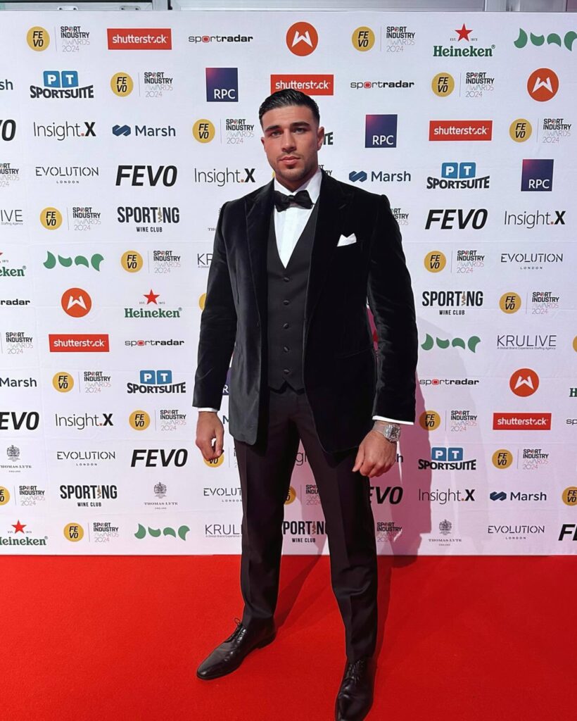 Tommy Fury Height: The Exact Height of the Boxing Star